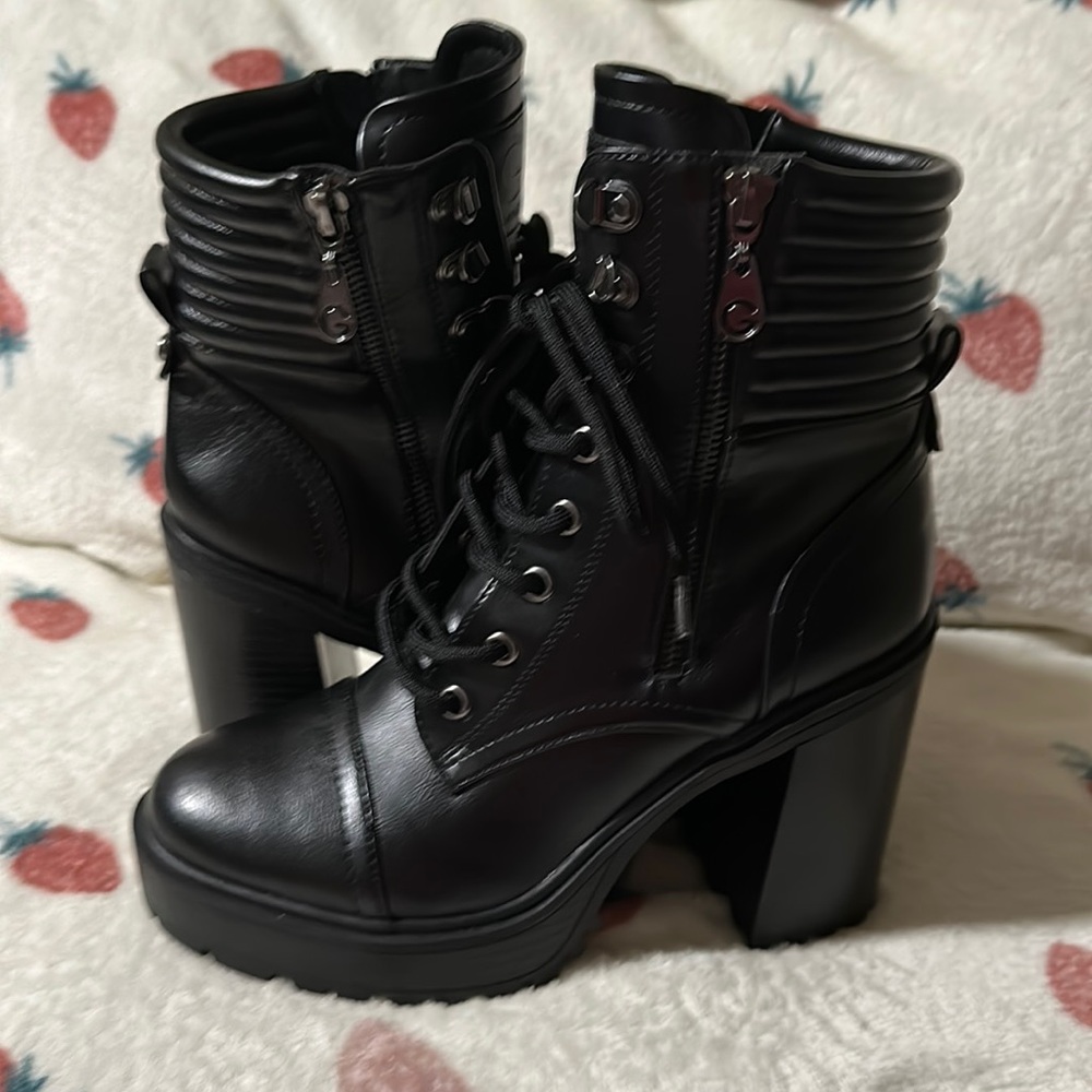GBG Los Angeles Siana boots